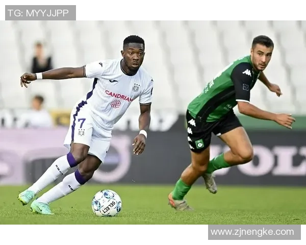 色格拉布鲁日与安德莱赫特的激烈对决揭示比利时足球的魅力与竞争力